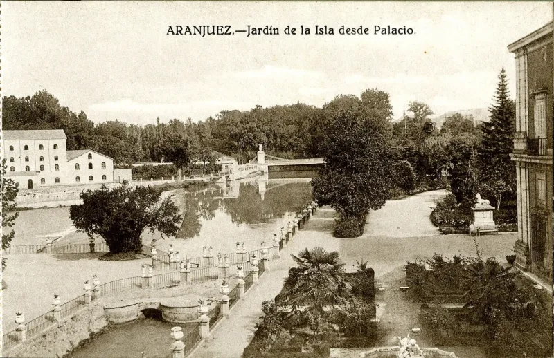 Puente del Canal y la Ria del Jardin de la Isla