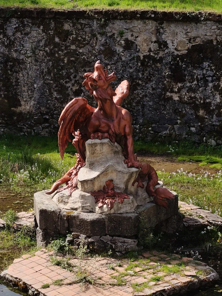 Dragones de la Media Luna-2 . 2026. Patrimonio Nacional.