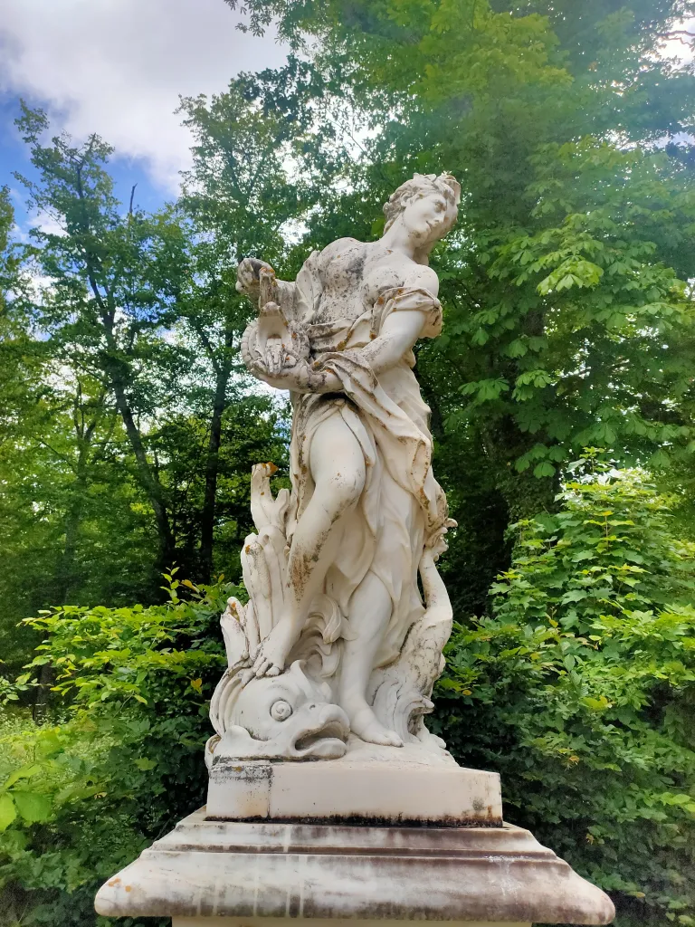 Fotografía de la escultura de El Agua o Anfitrite