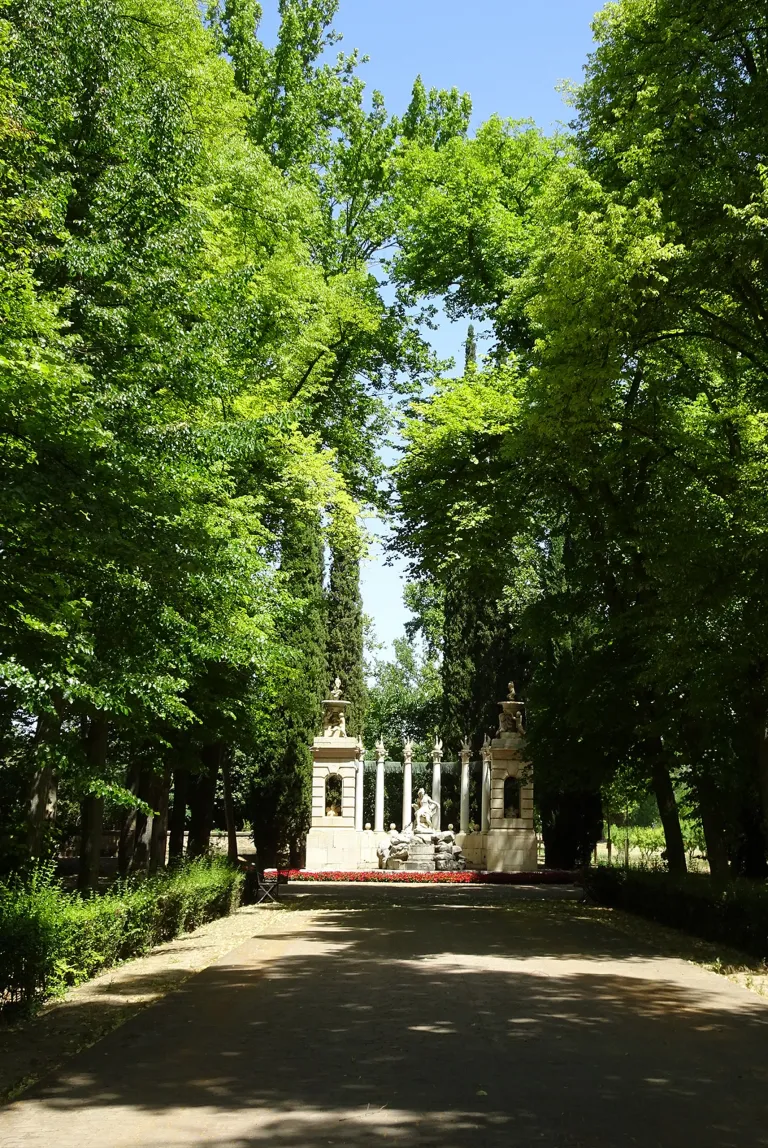 Fuente de Apolo, imagen actual.