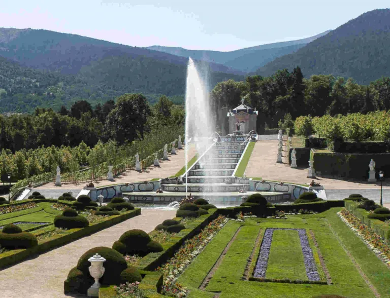 Parterre de Palacio, Fuente de Anfitrite y Cascada de mármoles, 2026. Patrimonio Nacional.