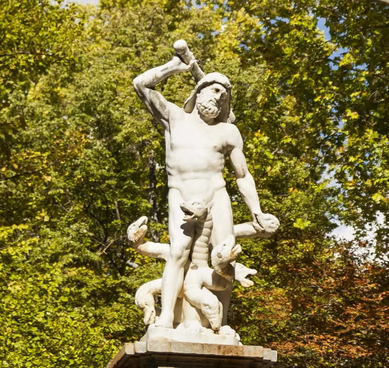 Fuente de Hércules y la Hidra.